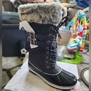 Womens Duck Boots size 10